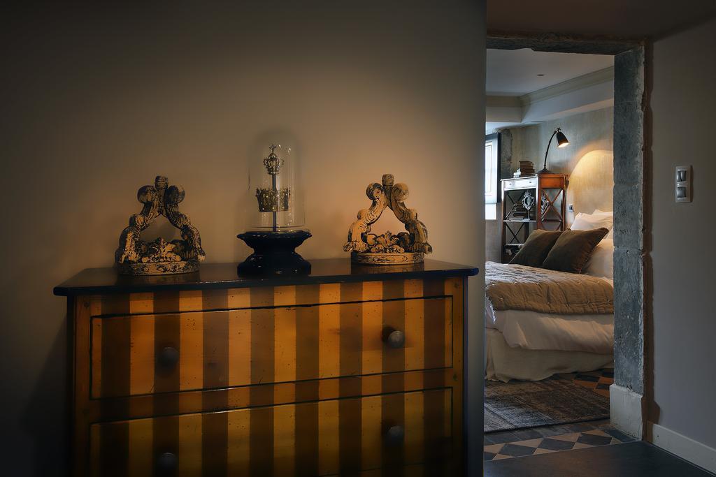 Hotel Les Saints Pères à Montagnole Extérieur photo