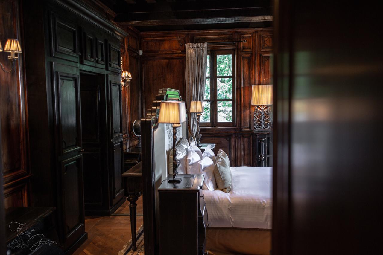 Hotel Les Saints Pères à Montagnole Extérieur photo