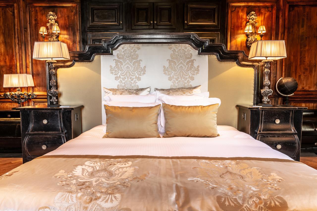Hotel Les Saints Pères à Montagnole Extérieur photo