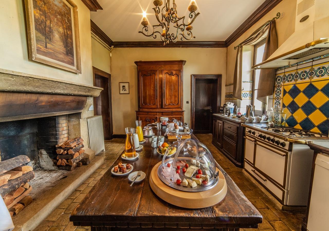 Hotel Les Saints Pères à Montagnole Extérieur photo